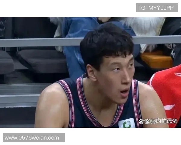 广东3音讯!郭士强认错请回徐杰,杜润旺肩部撕裂,麦考尔最新伤情 广东3音讯!郭士强认错请回徐杰,杜润旺肩部撕裂,麦考尔最新伤情